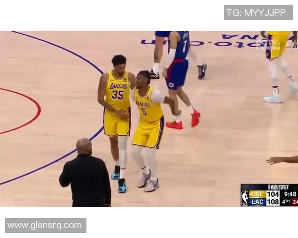 湖人三对三精彩对决展现团队默契与个人技巧的完美结合